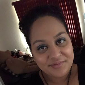 Meet your Posher, Chandra maria